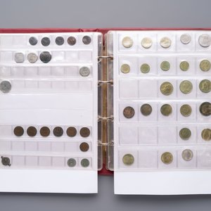 A large collection of 614 international coins, incl. coins from Germany, Norway, USA, UK, etc. — photo 21