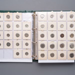 A large collection of 614 international coins, incl. coins from Germany, Norway, USA, UK, etc. — photo 37