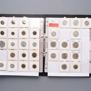 A large collection of 614 international coins, incl. coins from Germany, Norway, USA, UK, etc. — photo 8