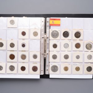 A large collection of 614 international coins, incl. coins from Germany, Norway, USA, UK, etc. — photo 10