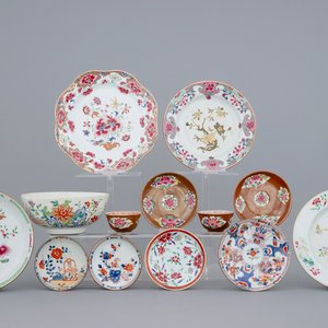 A large collection of Chinese famille rose, Imari and Batavia ware porcelain, Qianlong, 18th C. — photo 1