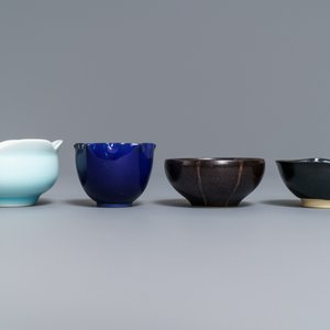 A large collection of Japanese cloisonné and studio pottery, Meiji/Showa, 19/20th C. — photo 8