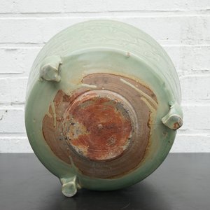 A large decorated Ming longquan celadon tripod censer, 14/15th C. — 照片 9