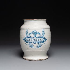 A large Delft blue and white albarello drug jar, probably England, 18th C. — 照片 1