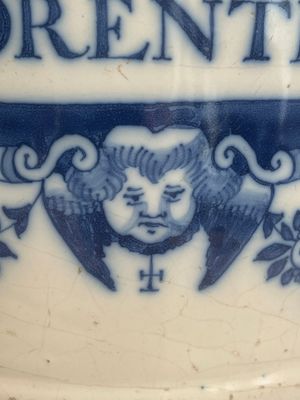 A large Dutch Delft blue and white albarello, inscribed 'Corenten', 18th C. — 照片 10