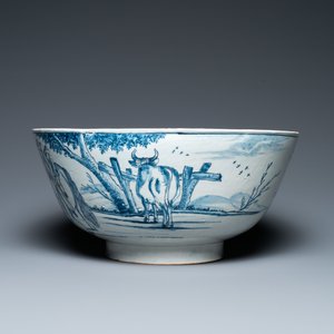 A large Dutch Delft blue and white bowl with shepherds on horsebacks, 18th C. — 照片 5