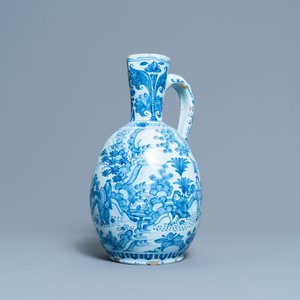 A large Dutch Delft blue and white chinoiserie ewer, 17th C. — 照片 2
