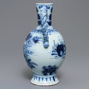 A large Dutch Delft blue and white chinoiserie jug, late 17th C. — 照片 5