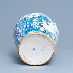 A large Dutch Delft blue and white chinoiserie vase with birds among blossoming branches, 18th C. — 照片 6