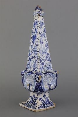 A large Dutch Delft blue and white obelisk, 18th C.