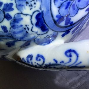 A large Dutch Delft blue and white ring-form puzzle jug, 1st quarter 18th C. — 照片 18