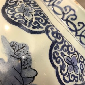 A large Dutch Delft blue and white three-piece chinoiserie garniture, 2nd half 17th C. — 照片 14