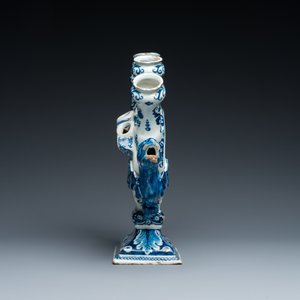 A large Dutch Delft blue and white tulip vase with a flower basket, 17/18th C. — photo 3