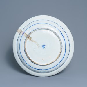 A large Dutch Delft cashmere palette charger, 1st half 18th C. — 照片 2