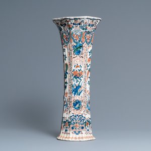 A large Dutch Delft cashmere palette vase, ca. 1700 — 照片 2