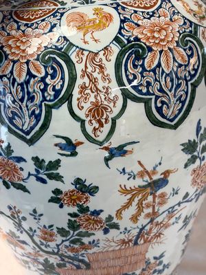 A large Dutch Delft cashmere palette vase with a phoenix and birds among flowers, ca. 1700 — photo 11