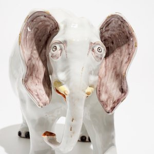 A large Dutch Delft style elephant, Dèsvres, France, 19th C. — 照片 6