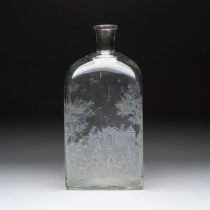A large engraved glass 'hunting scene' flask, Southern Germany, 18th C. — 照片 1