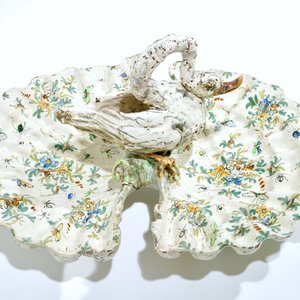 A large faience centerpiece with a swan, prob. Nove di Bassano, Italy, 18/19th C. — 照片 7