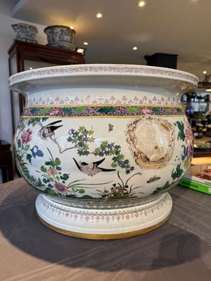 A large famille rose-style 'phoenix' fish bowl or jardinière, Samson, Paris, 19th C. — foto 6