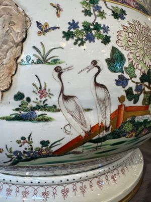 A large famille rose-style 'phoenix' fish bowl or jardinière, Samson, Paris, 19th C. — foto 10