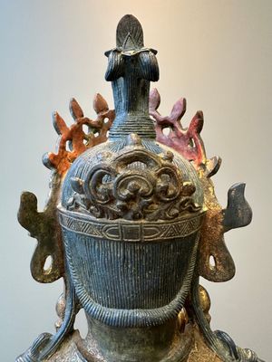A large fine Chinese gilt-lacquered bronze sculpture of a Bodhisattva, Ming — photo 9