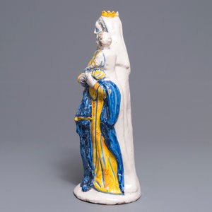 A large French faience figure of the Virgin with Child, Nevers, 17th C. — 照片 5