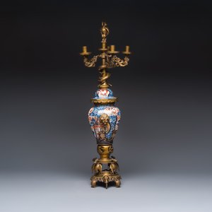A large gilt-bronze-mounted Japanese Imari vase adapted as candelabra, 19th C. — foto 2