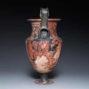 A large Greek Apulian red figure volute krater, 4th/3th C. b.C. — photo 4