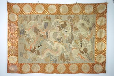 A large interesting Chinese dragon tapestry with gold wire, 18/19th C.