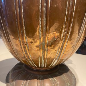 A large Italian copper ewer and cover, 17th C. — photo 12
