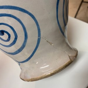 A large Italian maiolica armorial wet drug jar, Deruta, dated 1569 — 照片 9