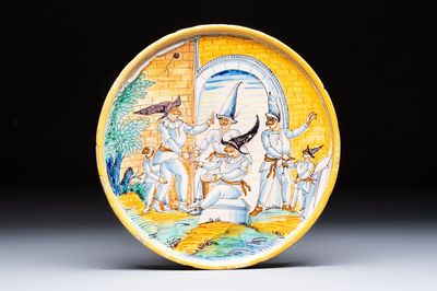 A large Italian maiolica 'Venerdì Gnoccolare' tazza, Naples or Deruta, 17th C.