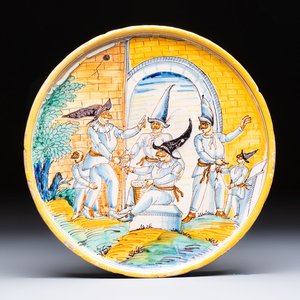 A large Italian maiolica 'Venerdì Gnoccolare' tazza, Naples or Deruta, 17th C. — photo 1