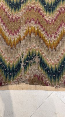 A large Italian woollen embroidered 'Bargello' or flame stitch wall hanging, 18th C. — foto 15