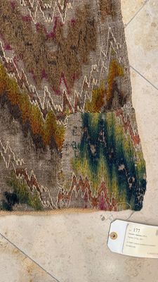 A large Italian woollen embroidered 'Bargello' or flame stitch wall hanging, 18th C. — foto 9