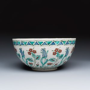 A large Iznik-style bowl, probably Samson — photo 5