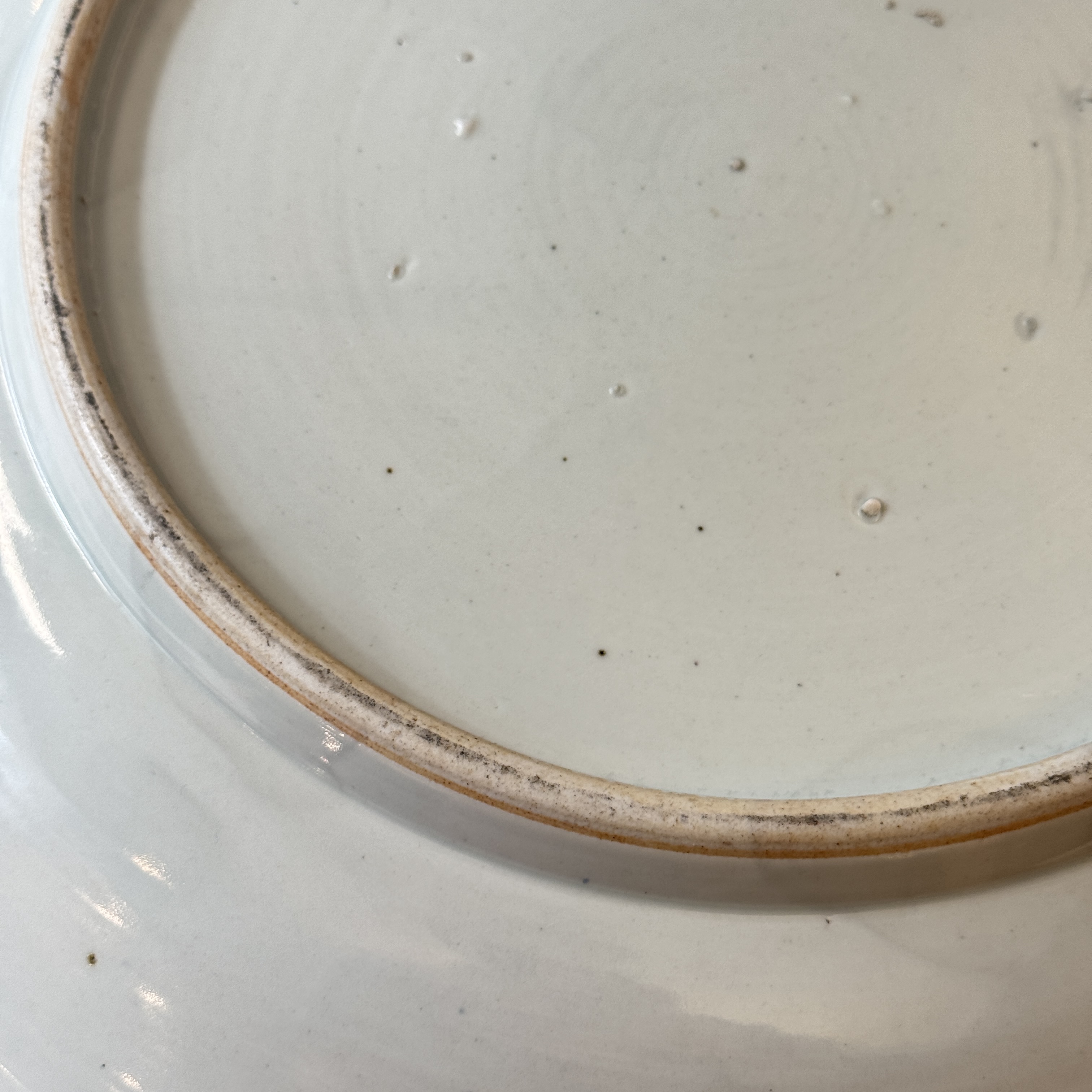 A large Japanese Arita blue and white 'Deer' charger in Kraak-style — photo 11