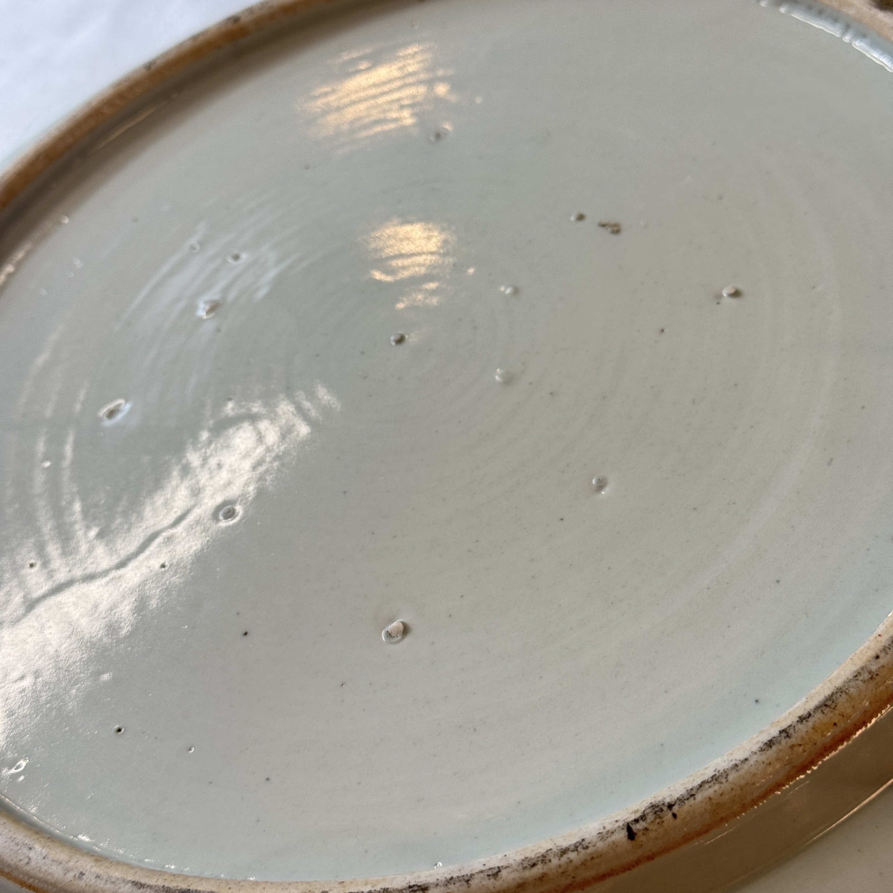 A large Japanese Arita blue and white 'Deer' charger in Kraak-style — photo 13