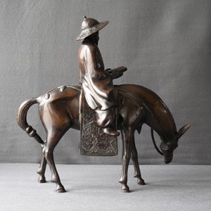 A large Japanese bronze group of a sage on horseback, Meiji, 19th C. — photo 7