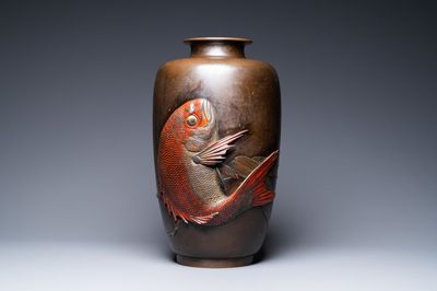 A large Japanese bronze 'koi' vase, Meiji, 19th C.