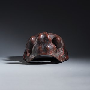 A large Japanese carved lacquered wooden mask — foto 7