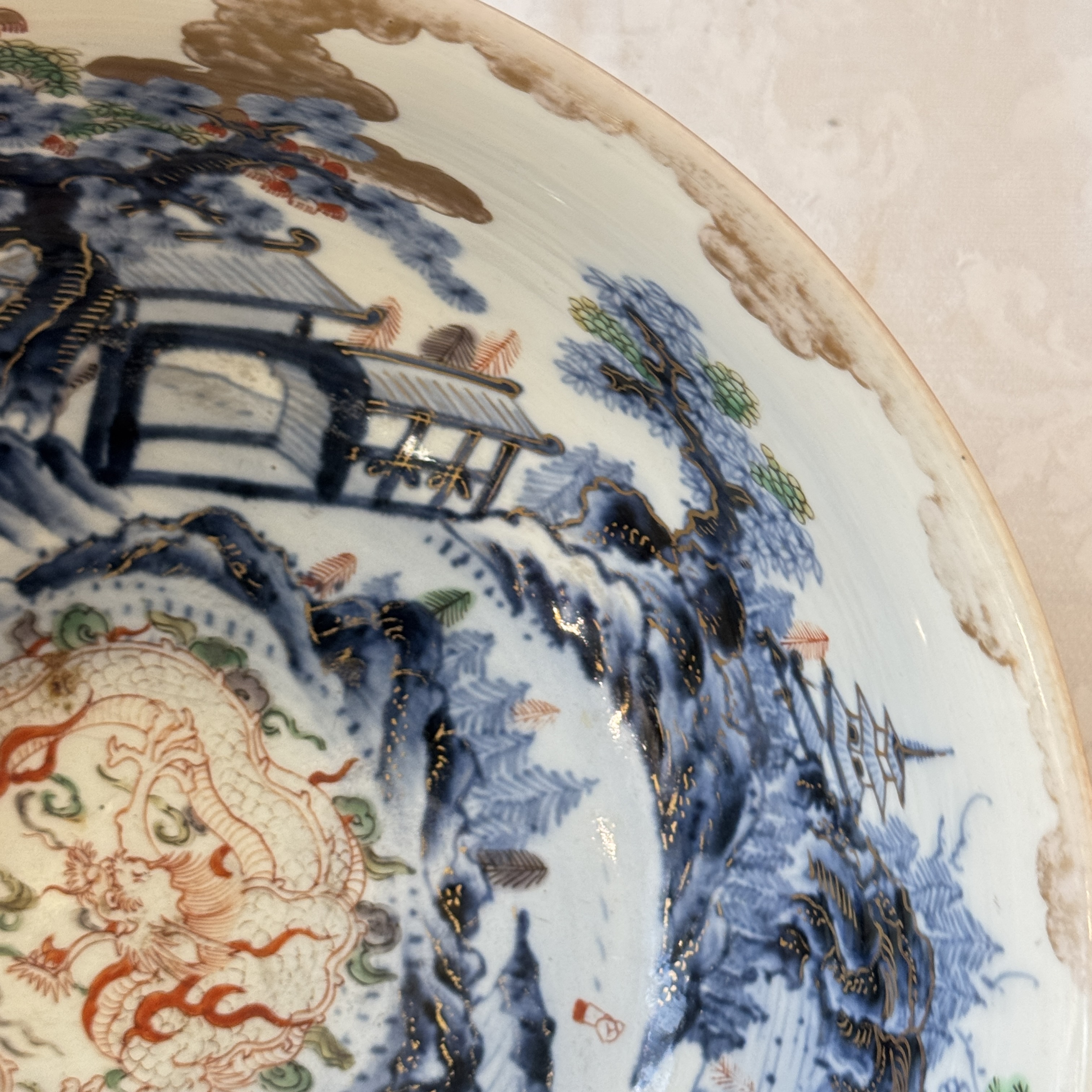 A large Japanese Imari 'Landscape' bowl — foto 5