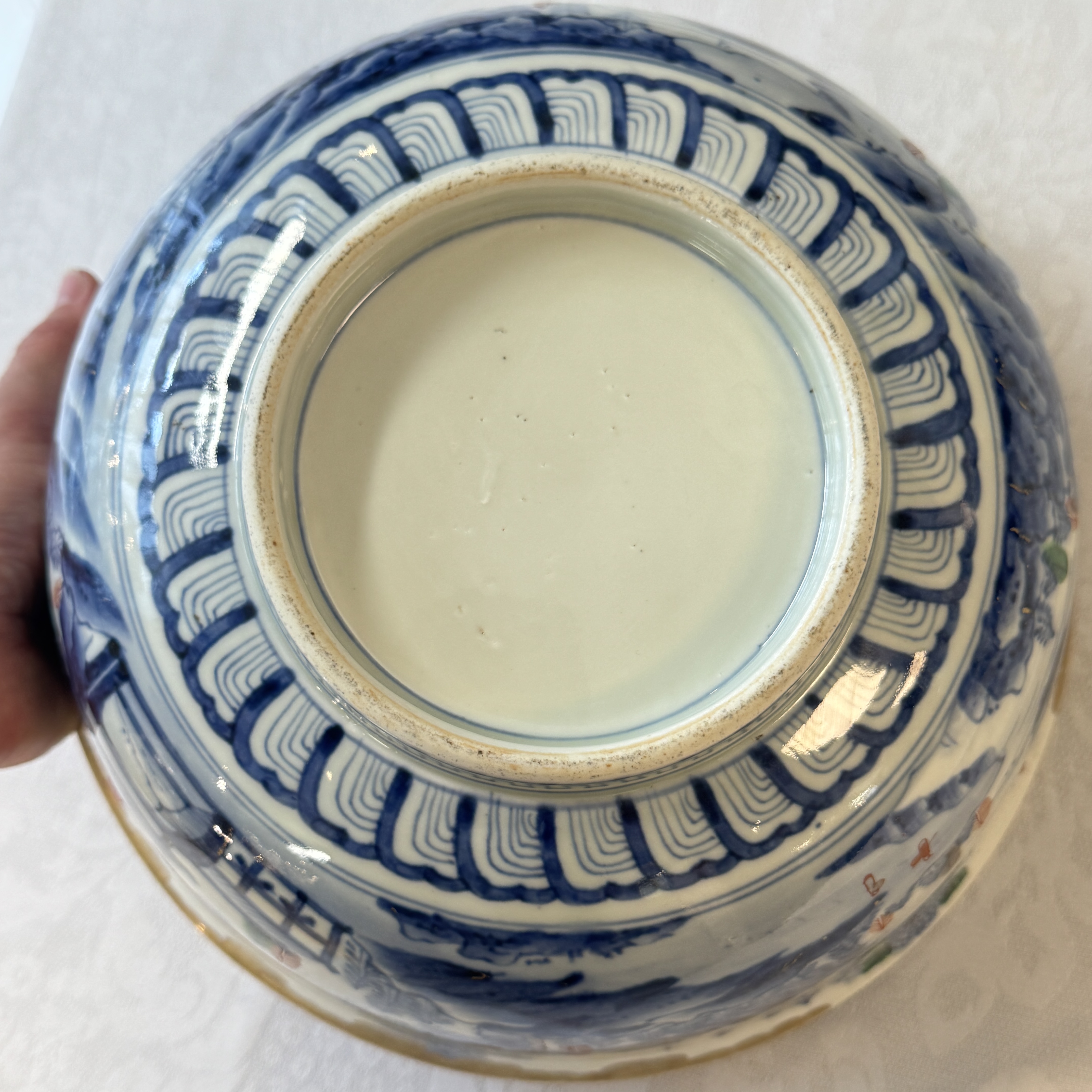 A large Japanese Imari 'Landscape' bowl — foto 15