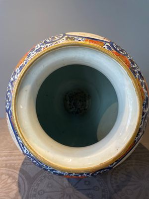 A large Japanese Imari 'shishi lion' vase, Meiji, 19th C. — foto 20
