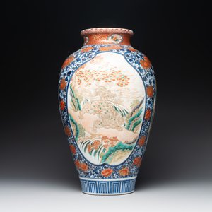 A large Japanese Imari 'shishi lion' vase, Meiji, 19th C. — foto 2