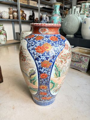 A large Japanese Imari 'Shishi Lions' vase, Kutani Taniguchi 九谷 谷口 mark, Meiji, 19th C. — 照片 4