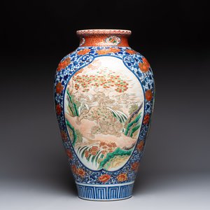 A large Japanese Imari 'Shishi Lions' vase, Kutani Taniguchi 九谷 谷口 mark, Meiji, 19th C. — 照片 3
