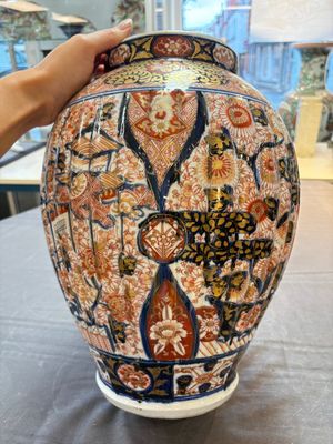 A large Japanese Imari vase and cover, Meiji, 19th C. — foto 4
