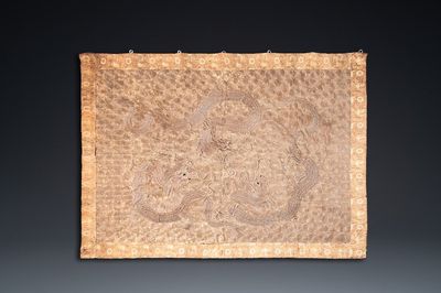 A large Japanese metal-thread-embroidered 'three dragons' wall tapestry, Edo, 18/19th C.